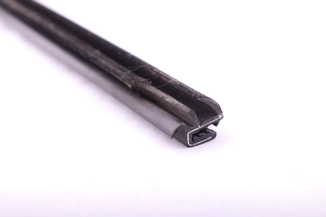 Inner Channel Sealing Rear Right Gasket Seal O/S to Mini Cooper R57 Convertible with Part number 7190614 Mini Cooper R57 Convertible Inner Channel Sealing Rear Right Gasket Seal O/S - SKU 7190614 - Part number 7190614