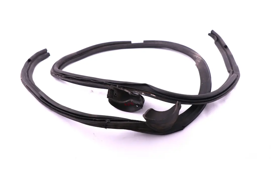 Tapa Del Maletero Junta De Goma para Mini Cooper R57 Cabrio con número de pieza 7190618 Mini Cooper R57 Cabrio Tapa Del Maletero Junta De Goma - SKU 7190618 - Número de pieza 7190618