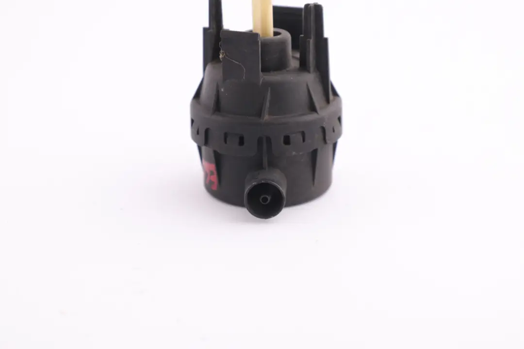 Bremsklappensteuerung Unterdruckdose Vakuumventil BKS Links für BMW E60 LCI mit Teilenummer 7190661 BMW E60 LCI Bremsklappensteuerung Unterdruckdose Vakuumventil BKS Links - SKU 7190661 - Teilenummer 7190661
