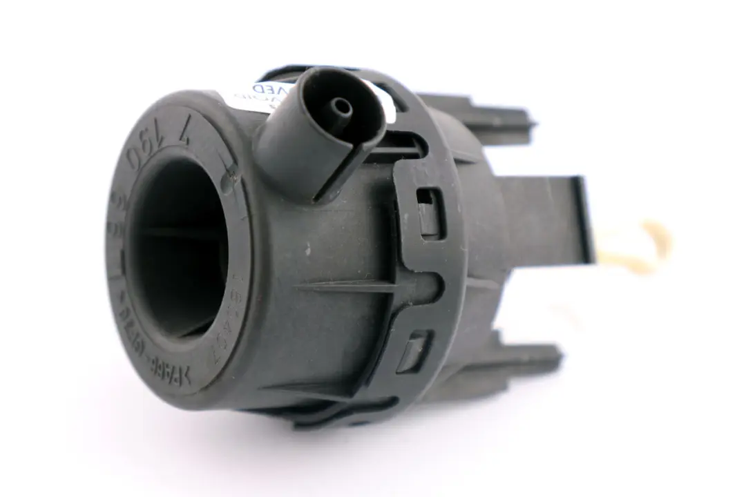 BMW 5 Series E60 E61 LCI Vacuum Pump Unit BKS Right O/S - SKU 7190662 - Part number 7190662