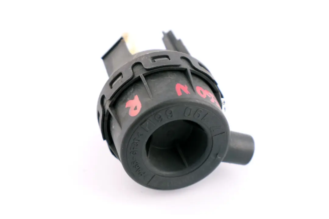 Vacuum Pump Unit BKS Right O/S to BMW 5 Series E60 E61 LCI with Part number 7190662 BMW 5 Series E60 E61 LCI Vacuum Pump Unit BKS Right O/S - SKU 7190662 - Part number 7190662