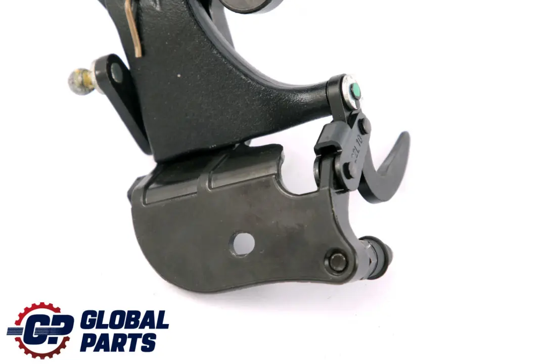 Verrouillage de la capote gauche 5434 pour BMW E88 à propos du numéro de pièce 7190701 BMW E88 Verrouillage de la capote gauche 5434 - SKU 7190701 - Numéro de pièce 7190701