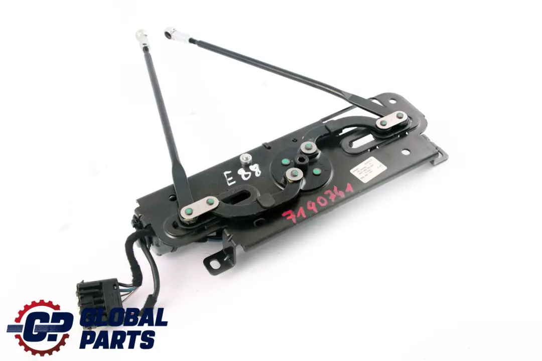 Sistema Bloccaggio Meccanismo Blocco Top Pieghevole per BMW 1 E88 Cabriolet con numero di parte 7190741 BMW 1 E88 Cabriolet Sistema Bloccaggio Meccanismo Blocco Top Pieghevole - SKU 7190741 - Numero di parte 7190741