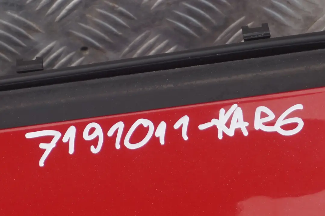 BMW 1 er 6 E87 LCI Fahrerseite Tür vorne links Karmesinrot Rot A61 - SKU 7191011-KAR6 - Teilenummer 7191011