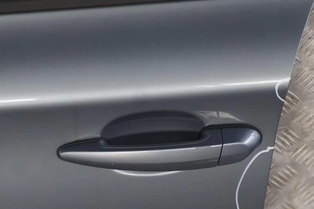 drzwi lewe przednie Quarzblau A18 do BMW 1 E87 o numerze 7191011 BMW 1 E87 drzwi lewe przednie Quarzblau A18 - SKU 7191011-QB10 - Numer Części 7191011