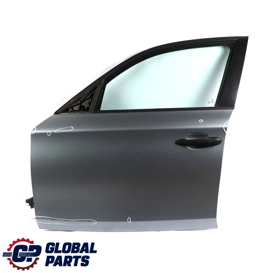 *BMW 1 er E87 LCI 3 Tür vorne links Quarzblau Blau Metallic - A18 für mit Teilenummer 7191011 *BMW 1 er E87 LCI 3 Tür vorne links Quarzblau Blau Metallic - A18 - SKU 7191011-QB3 - Teilenummer 7191011