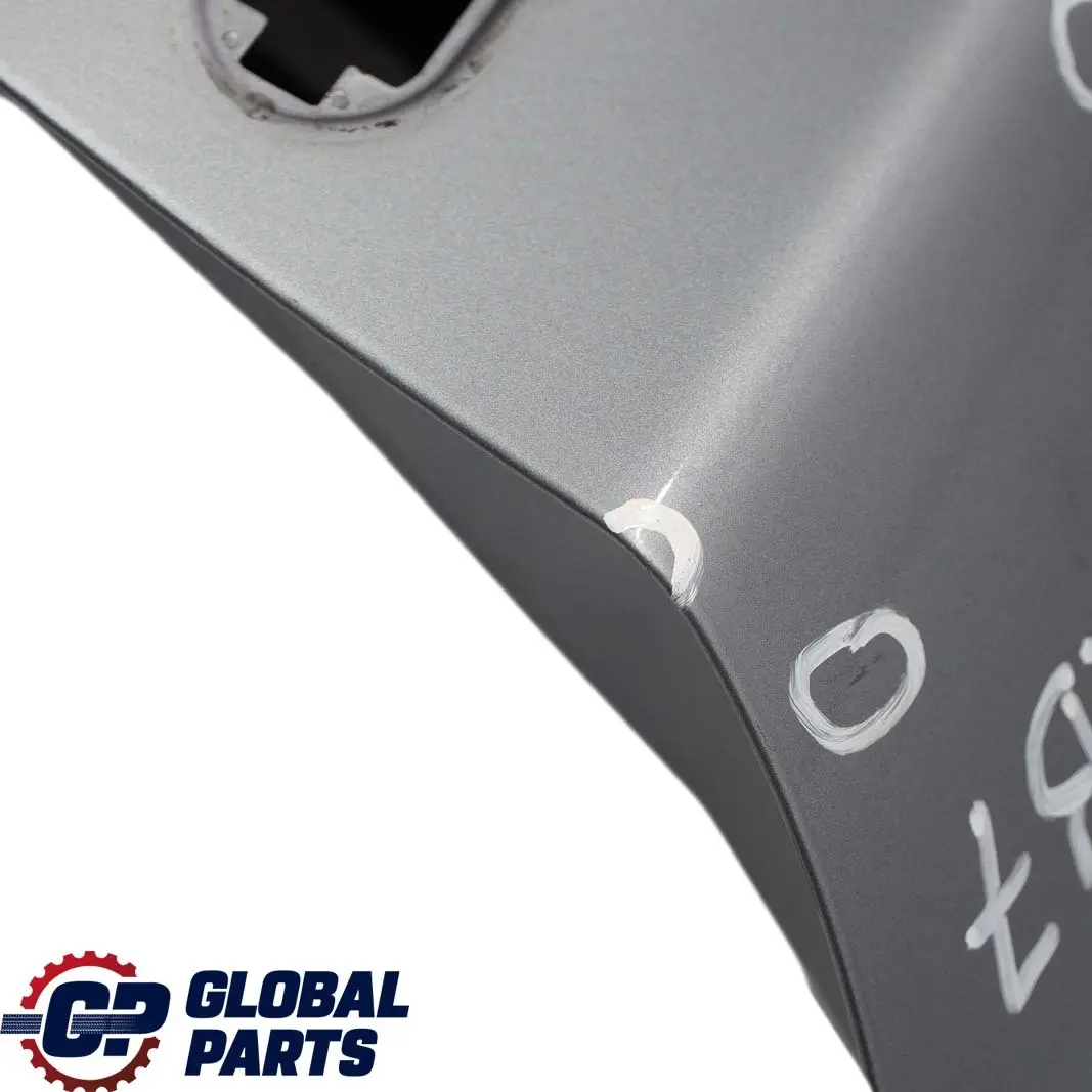 Porta Anteriore Sinistra Quarzblau Blau Blue Metallic - A18 per BMW E87 con numero di parte 7191011 BMW E87 Porta Anteriore Sinistra Quarzblau Blau Blue Metallic - A18 - SKU 7191011-QB7 - Numero di parte 7191011