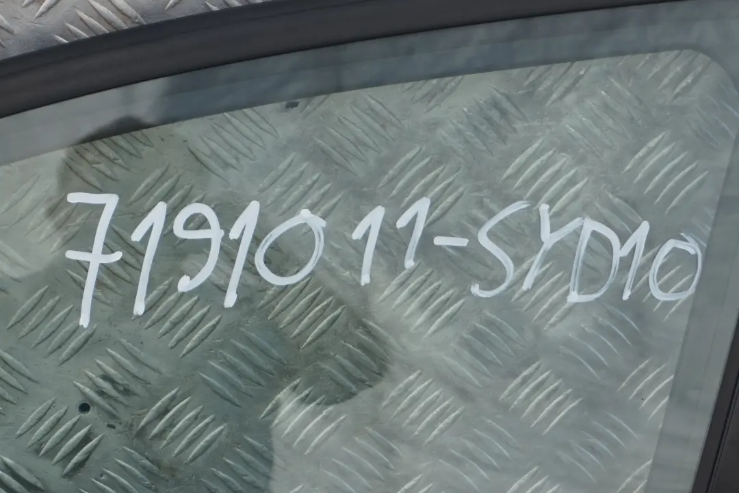 drzwi lewe przednie przód Sydney Blau A19 do BMW E87 o numerze 7191011 BMW E87 drzwi lewe przednie przód Sydney Blau A19 - SKU 7191011-SYD10 - Numer Części 7191011