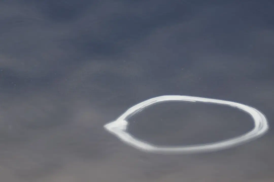 Door Front Left N/S Sydney Blau Blue - A19 to BMW 1 Series 10 E87 E87N LCI with Part number 7191011 BMW 1 Series 10 E87 E87N LCI Door Front Left N/S Sydney Blau Blue - A19 - SKU 7191011-SYD10 - Part number 7191011