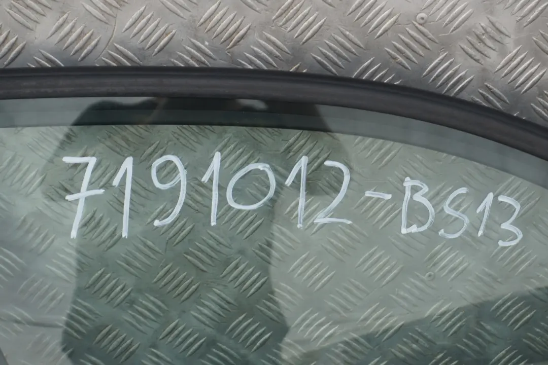 BMW 1 er E87 LCI Beifahrer Tür vorne rechts Black Sapphire Metallic 475 - SKU 7191012-BS13 - Teilenummer 7191012