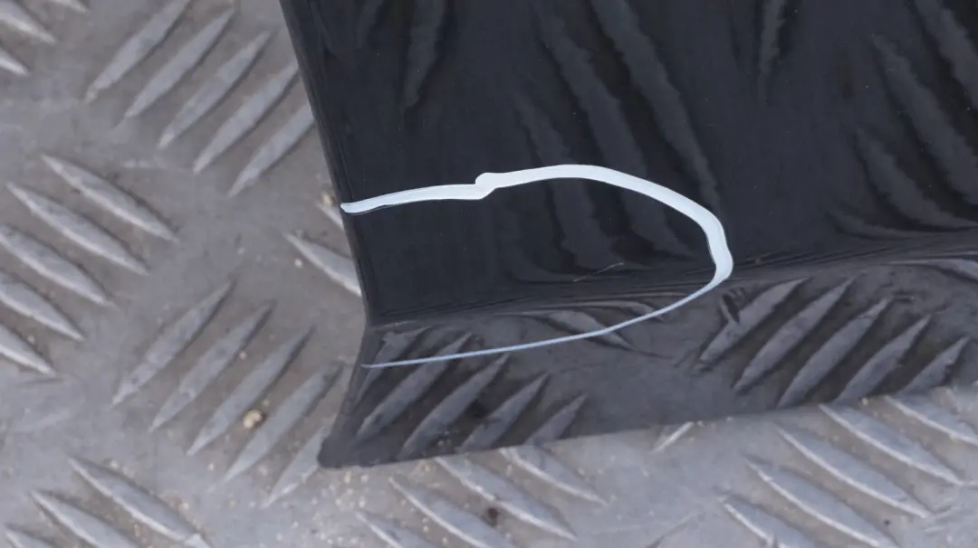 Door Front Right O/S Black Sapphire Metallic - 475 to BMW 1 SERIES 23 E87 E87N with Part number 7191012 BMW 1 SERIES 23 E87 E87N Door Front Right O/S Black Sapphire Metallic - 475 - SKU 7191012-BS23 - Part number 7191012