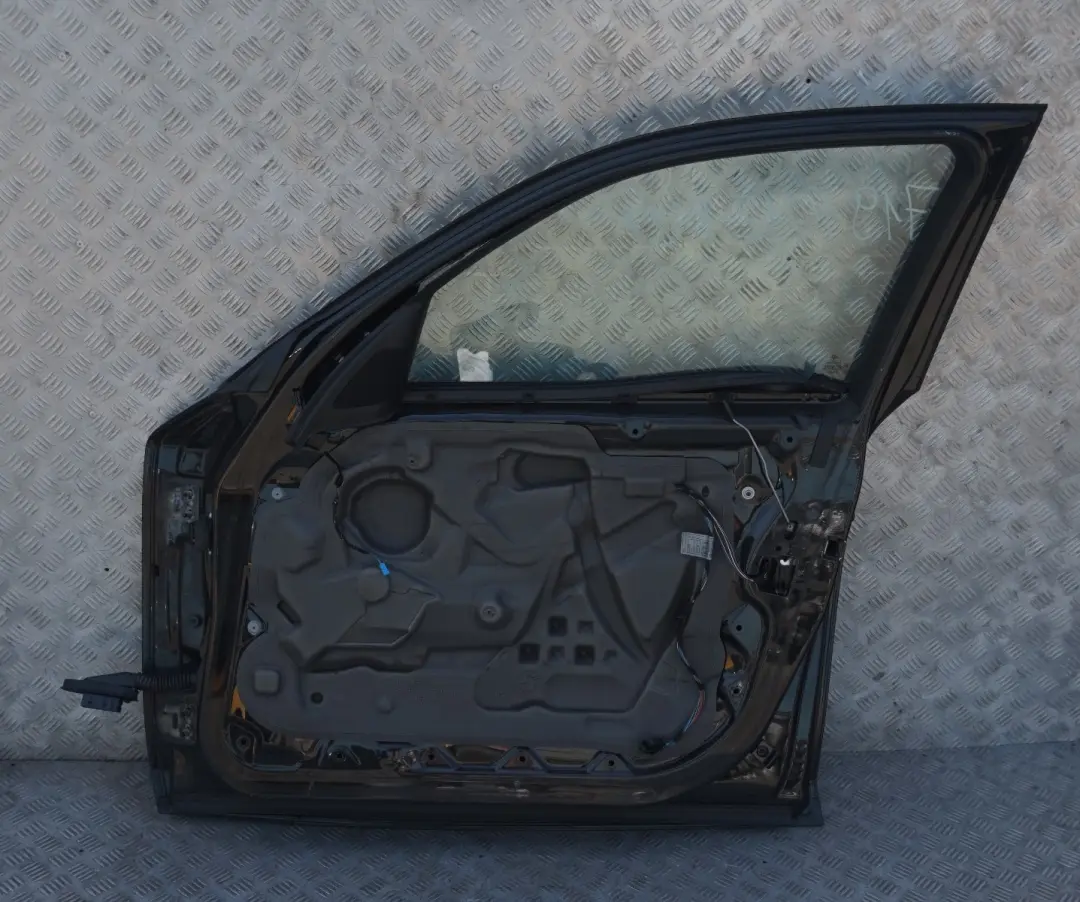 BMW 1 SERIES 27 E87 E87N Door Front Right O/S Black Sapphire Metallic - 475 - SKU 7191012-BS27 - Part number 7191012