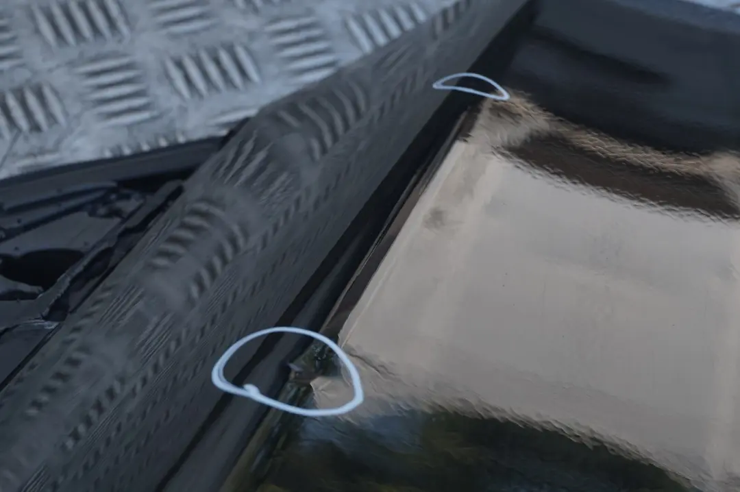 Door Front Right O/S Black Sapphire Metallic - 475 to BMW 1 SERIES 27 E87 E87N with Part number 7191012 BMW 1 SERIES 27 E87 E87N Door Front Right O/S Black Sapphire Metallic - 475 - SKU 7191012-BS27 - Part number 7191012