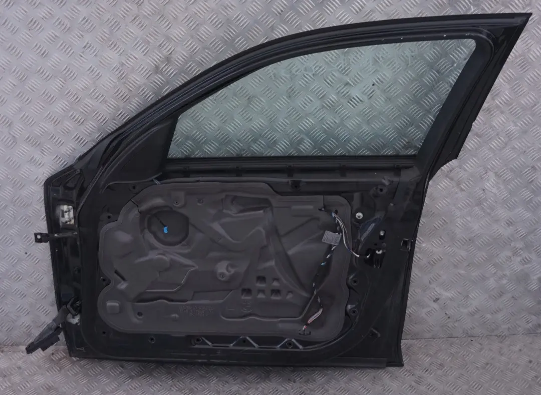 BMW 1 E87 drzwi prawe przednie black saphire 475 - SKU 7191012-BS31 - Numer Części 7191012