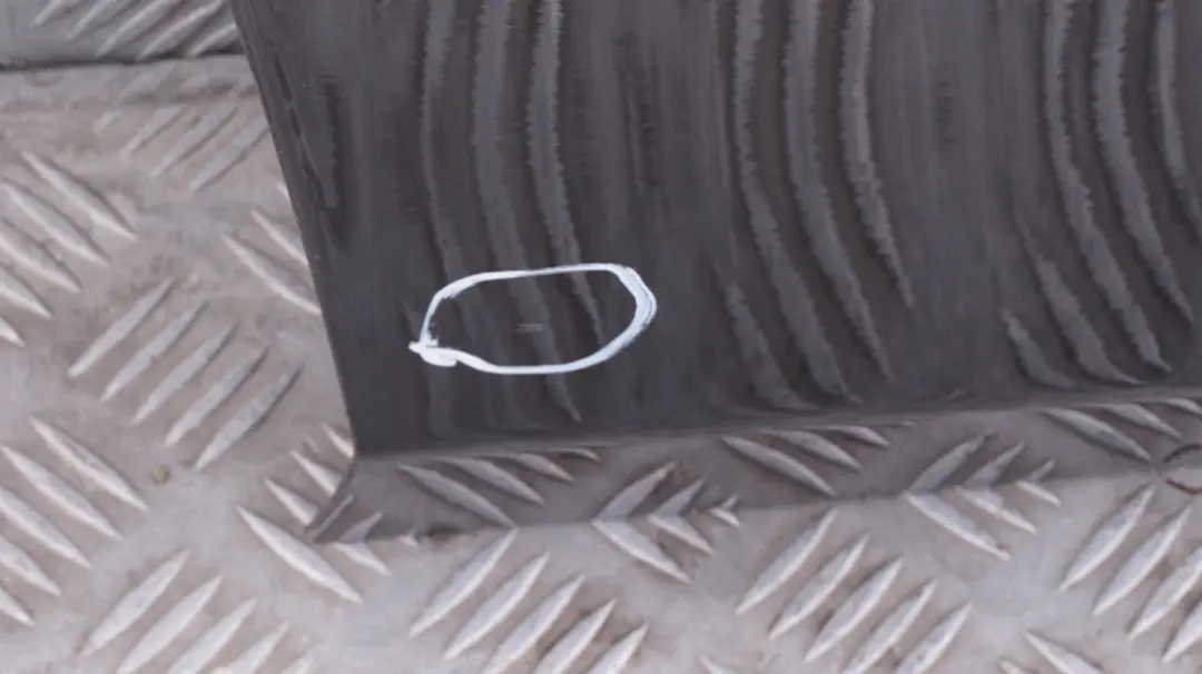 BMW1 E87 E87N Puerta Delantera Derecha Zafiro Negro Metalizado - 475 para con número de pieza 7191012 BMW1 E87 E87N Puerta Delantera Derecha Zafiro Negro Metalizado - 475 - SKU 7191012-BS31 - Número de pieza 7191012