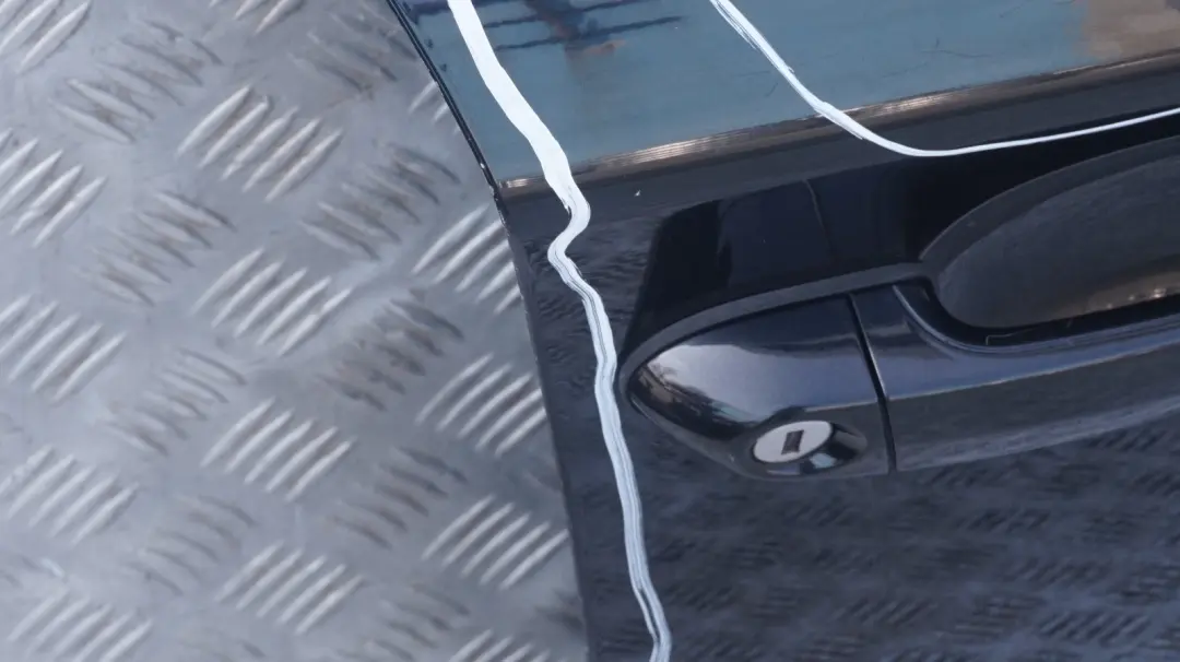 Beifahrer Tür vorne rechts Black Sapphire Metallic 475 für BMW 1 er E87 LCI mit Teilenummer 7191012 BMW 1 er E87 LCI Beifahrer Tür vorne rechts Black Sapphire Metallic 475 - SKU 7191012-BS33 - Teilenummer 7191012