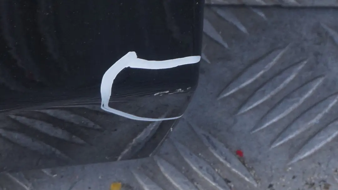 BMW E87 LCI Porte avant Droite Noir Sapphire Metallique - SKU 7191012-BS34 - Numéro de pièce 7191012