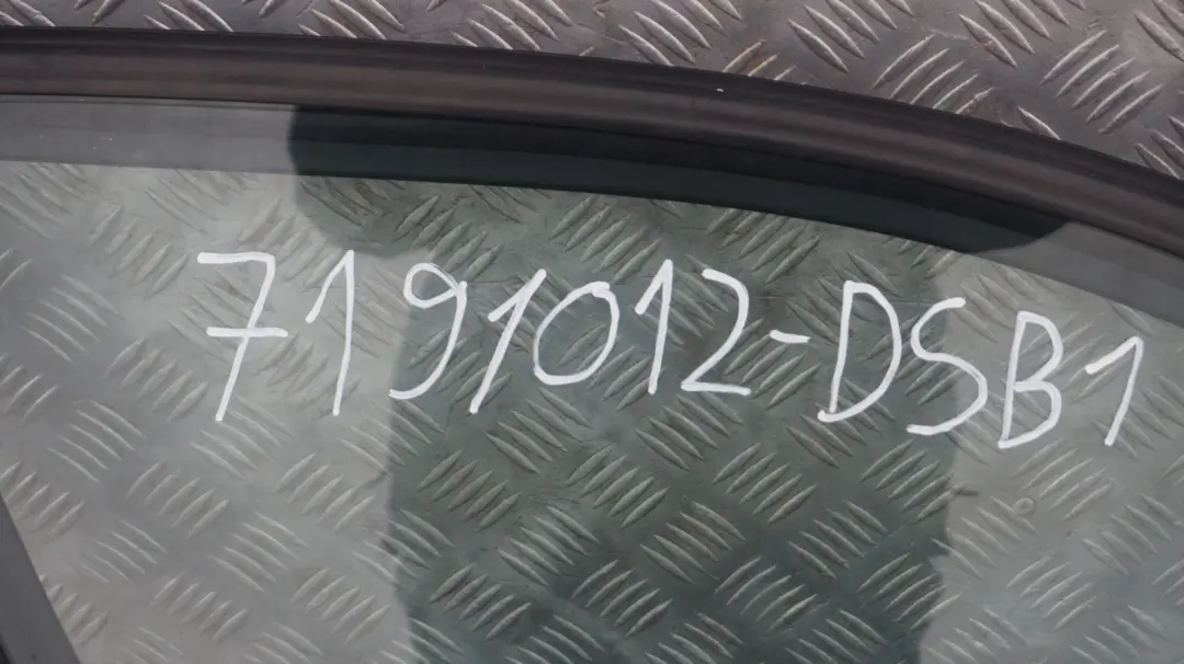 BMW 1 SERIES 1 E87 E87N Door Front Right O/S Tiefseeblau Deep Sea Blue Metallic - SKU 7191012-DSB1 - Part number 7191012