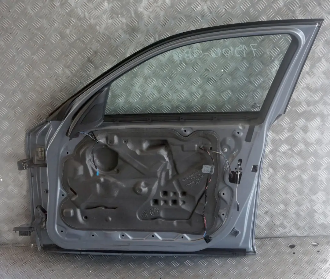 BMW 1 SERIES 18 E87 E87N Door front right O/S Quarzblau Blue Blau Metallic - A18 - SKU 7191012-QB18 - Part number 7191012