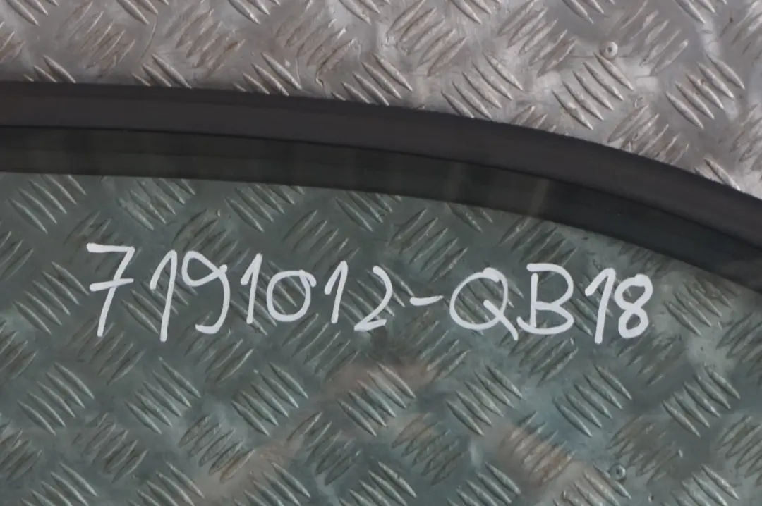 drzwi prawe przednie Quarzblau A18 do BMW 1 E87 o numerze 7191012 BMW 1 E87 drzwi prawe przednie Quarzblau A18 - SKU 7191012-QB18 - Numer Części 7191012