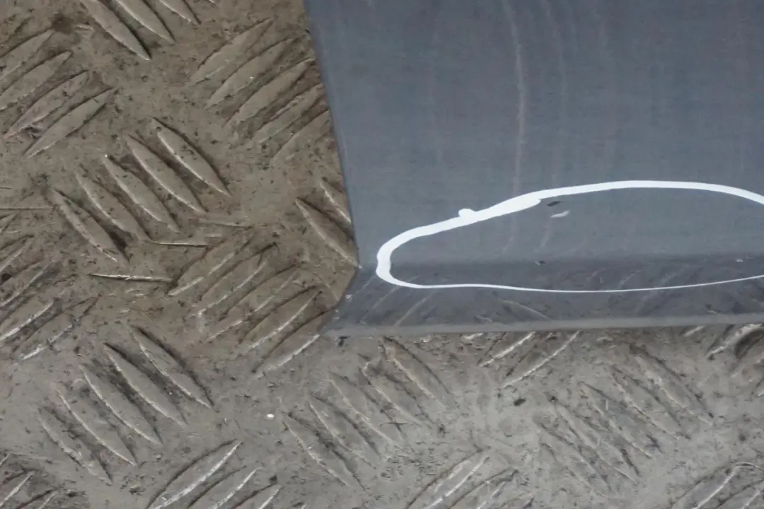 drzwi prawe przednie Quarzblau A18 do BMW 1 E87 o numerze 7191012 BMW 1 E87 drzwi prawe przednie Quarzblau A18 - SKU 7191012-QB20 - Numer Części 7191012