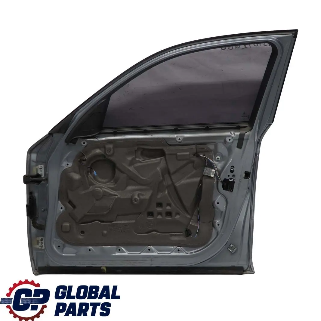 Puerta Delantera Derecha Quarzblau Azul Blau Metallic - A18 para BMW E87 6 con número de pieza 7191012 BMW E87 6 Puerta Delantera Derecha Quarzblau Azul Blau Metallic - A18 - SKU 7191012-QB6 - Número de pieza 7191012