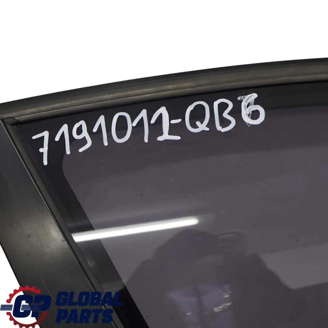 BMW E87 6 Puerta Delantera Derecha Quarzblau Azul Blau Metallic - A18 - SKU 7191012-QB6 - Número de pieza 7191012