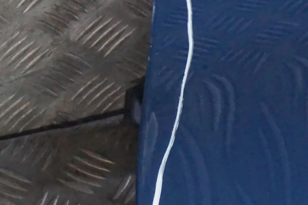 Beifahrer Tür Vorne Rechts Sydneyblau Sydney Blau Metallic A19 für BMW 1 er E87 mit Teilenummer 7191012 BMW 1 er E87 Beifahrer Tür Vorne Rechts Sydneyblau Sydney Blau Metallic A19 - SKU 7191012-SYD10 - Teilenummer 7191012