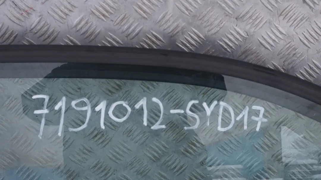 BMW E87 drzwi prawe przednie Sydney Blau A19 - SKU 7191012-SYD17 - Numer Części 7191012