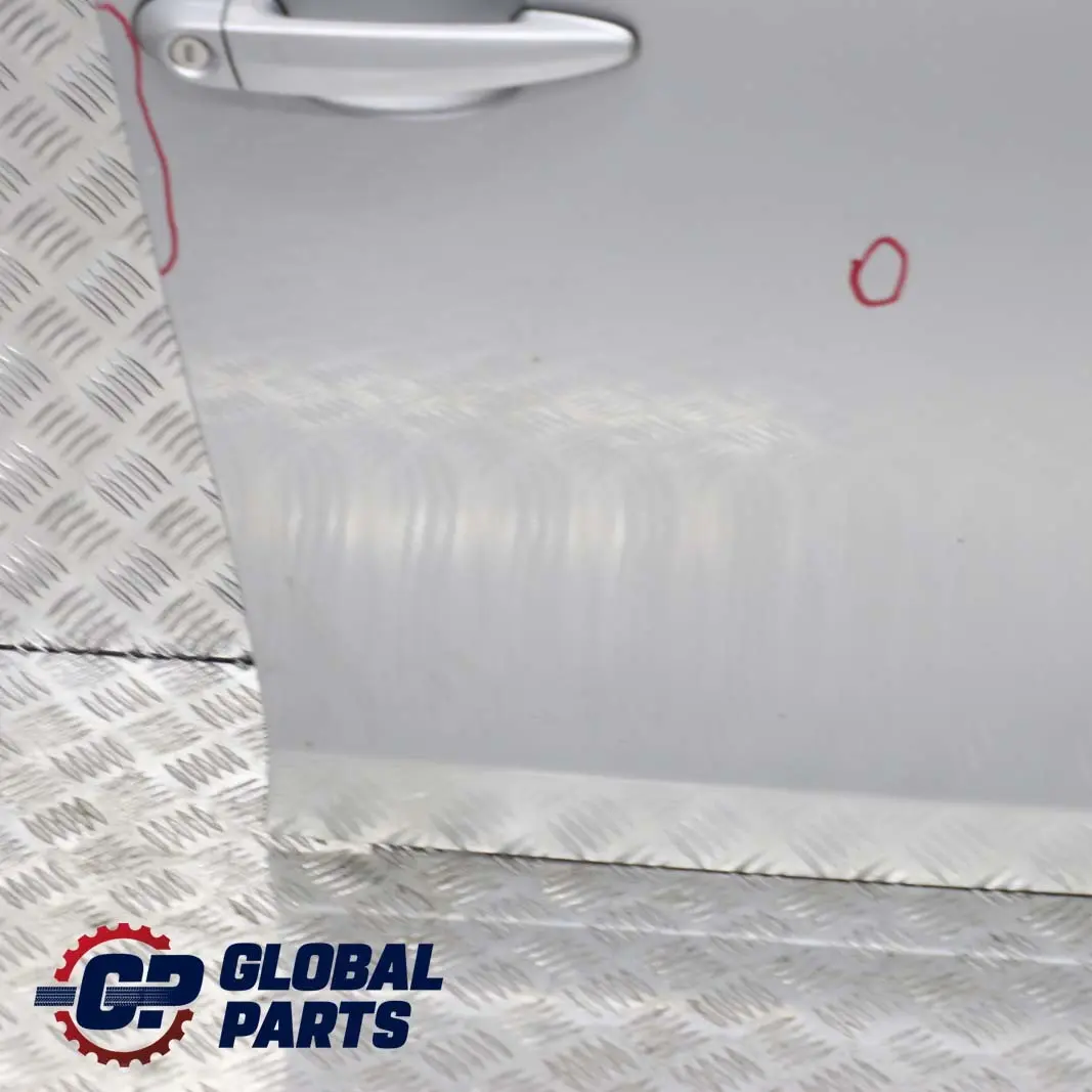 Puerta Delantera Derecha Titansilber Silber Silver Metalic para BMW E87 E87N LCI con número de pieza 41517191012 BMW E87 E87N LCI Puerta Delantera Derecha Titansilber Silber Silver Metalic - SKU 7191012-TS - Número de pieza 41517191012