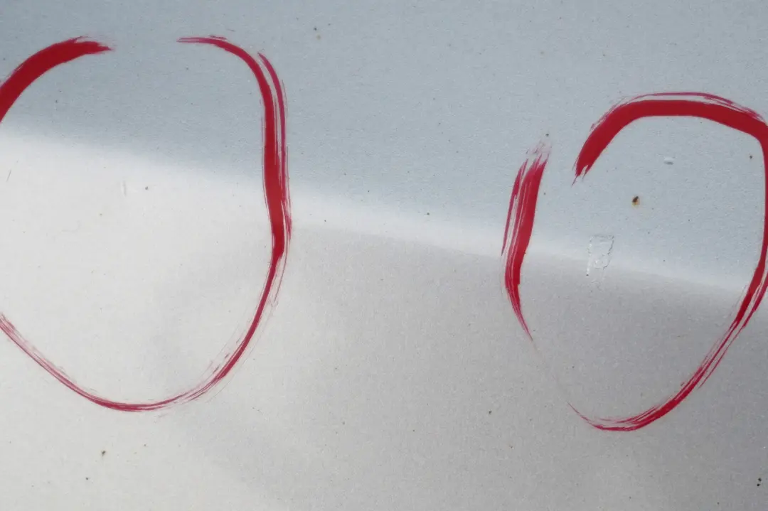 Beifahrer Tür vorne rechts Titansilber Silber Metallic für BMW 1 er 13 E87 E87 LCI mit Teilenummer 7191012 BMW 1 er 13 E87 E87 LCI Beifahrer Tür vorne rechts Titansilber Silber Metallic - SKU 7191012-TS13 - Teilenummer 7191012