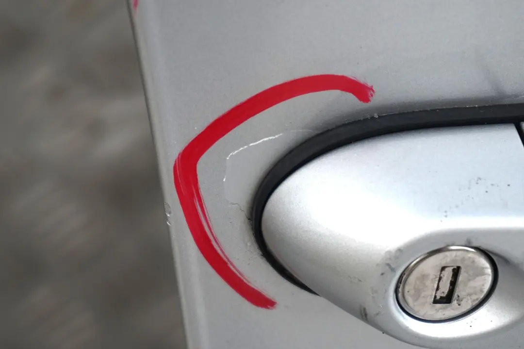 Beifahrer Tür vorne rechts Titansilber Silber Metallic für BMW 1 er 13 E87 E87 LCI mit Teilenummer 7191012 BMW 1 er 13 E87 E87 LCI Beifahrer Tür vorne rechts Titansilber Silber Metallic - SKU 7191012-TS13 - Teilenummer 7191012