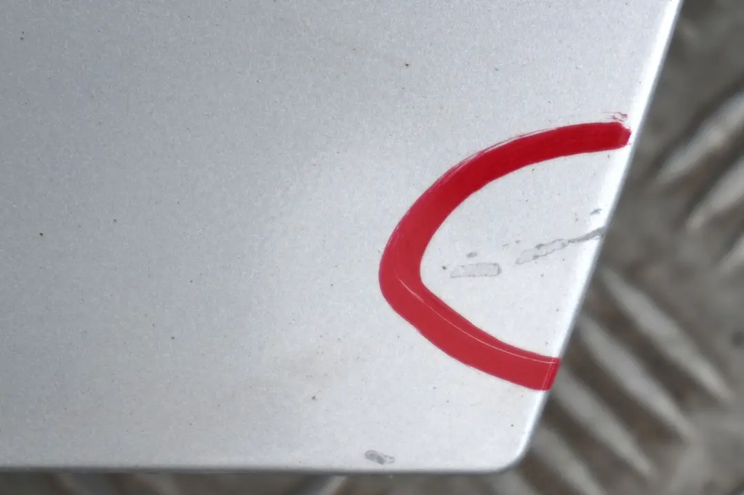 Door Front Right O/S Titansilber Silver Metallic - 354 to BMW 1 SERIES 13 E87 E87N LCI with Part number 7191012 BMW 1 SERIES 13 E87 E87N LCI Door Front Right O/S Titansilber Silver Metallic - 354 - SKU 7191012-TS13 - Part number 7191012