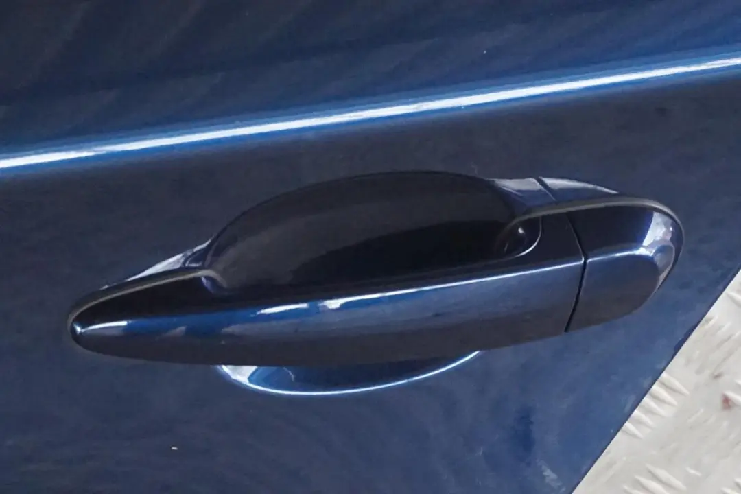 BMW 1 E87 drzwi lewe tylne tył Tiefseeblau A76 - SKU 7191017-DSB - Numer Części 7191017