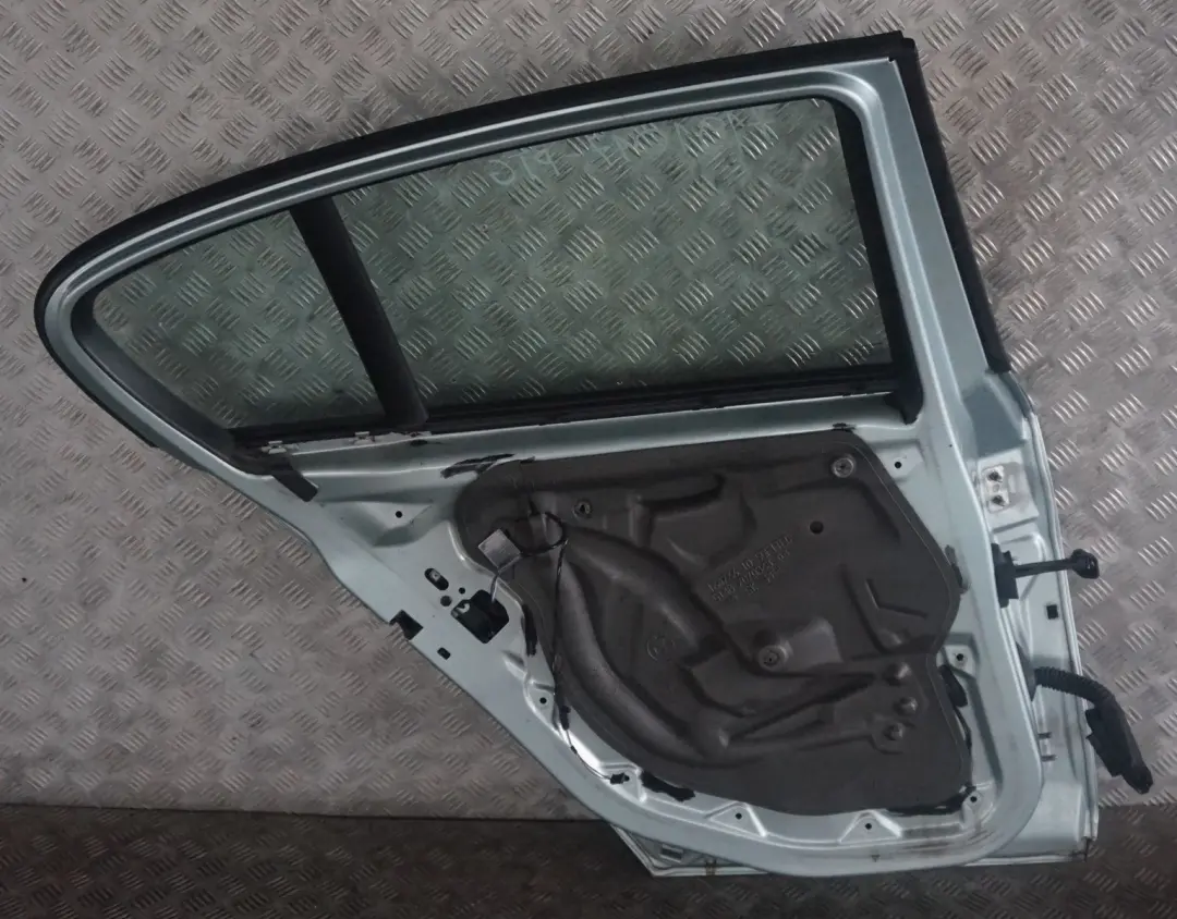 Fahrerseite Tür Hinten Links Patagoniagruen Patagonia Gruen - A71 für BMW 1 er E87 mit Teilenummer 7191017 BMW 1 er E87 Fahrerseite Tür Hinten Links Patagoniagruen Patagonia Gruen - A71 - SKU 7191017-PTG - Teilenummer 7191017