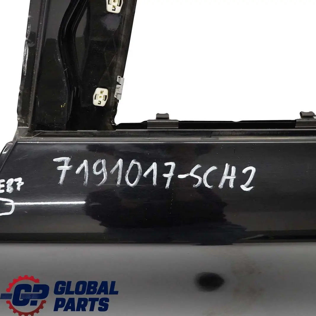Porta posteriore sinistra Schwarz II Nero 2 - 668 per BMW 2 E87 con numero di parte 7191017 BMW 2 E87 Porta posteriore sinistra Schwarz II Nero 2 - 668 - SKU 7191017-SCH2 - Numero di parte 7191017