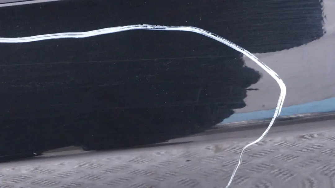 Porta posteriore sinistra Schwarz 2 Black - 668 per BMW 22 E87 con numero di parte 7191017 BMW 22 E87 Porta posteriore sinistra Schwarz 2 Black - 668 - SKU 7191017-SCH22 - Numero di parte 7191017