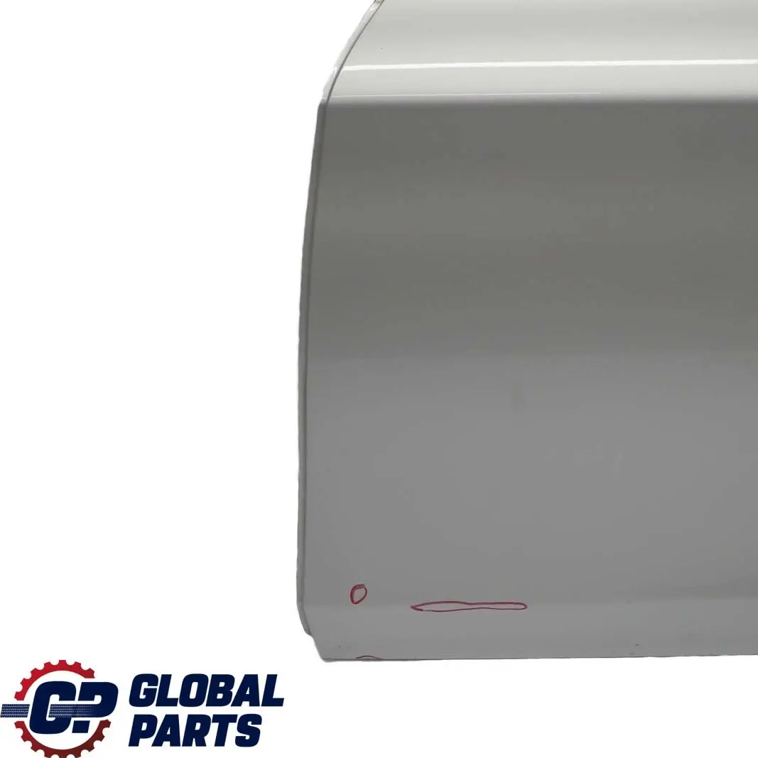 Porta Posteriore Sinistra Titansilber Titan Silver Metallic - 354 per BMW E87 con numero di parte 7191017 BMW E87 Porta Posteriore Sinistra Titansilber Titan Silver Metallic - 354 - SKU 7191017-TS3 - Numero di parte 7191017