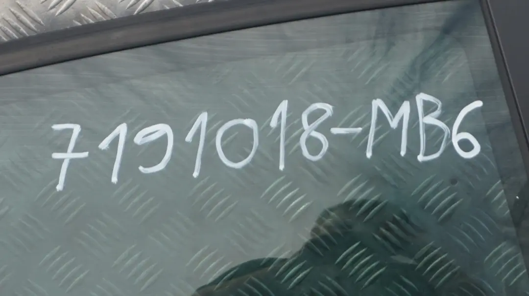 Door Rear Right O/S Monacoblau Blue Metallic - A35 to BMW 1 SERIES 6 E87 E87N with Part number 7191018 BMW 1 SERIES 6 E87 E87N Door Rear Right O/S Monacoblau Blue Metallic - A35 - SKU 7191018-MB6 - Part number 7191018