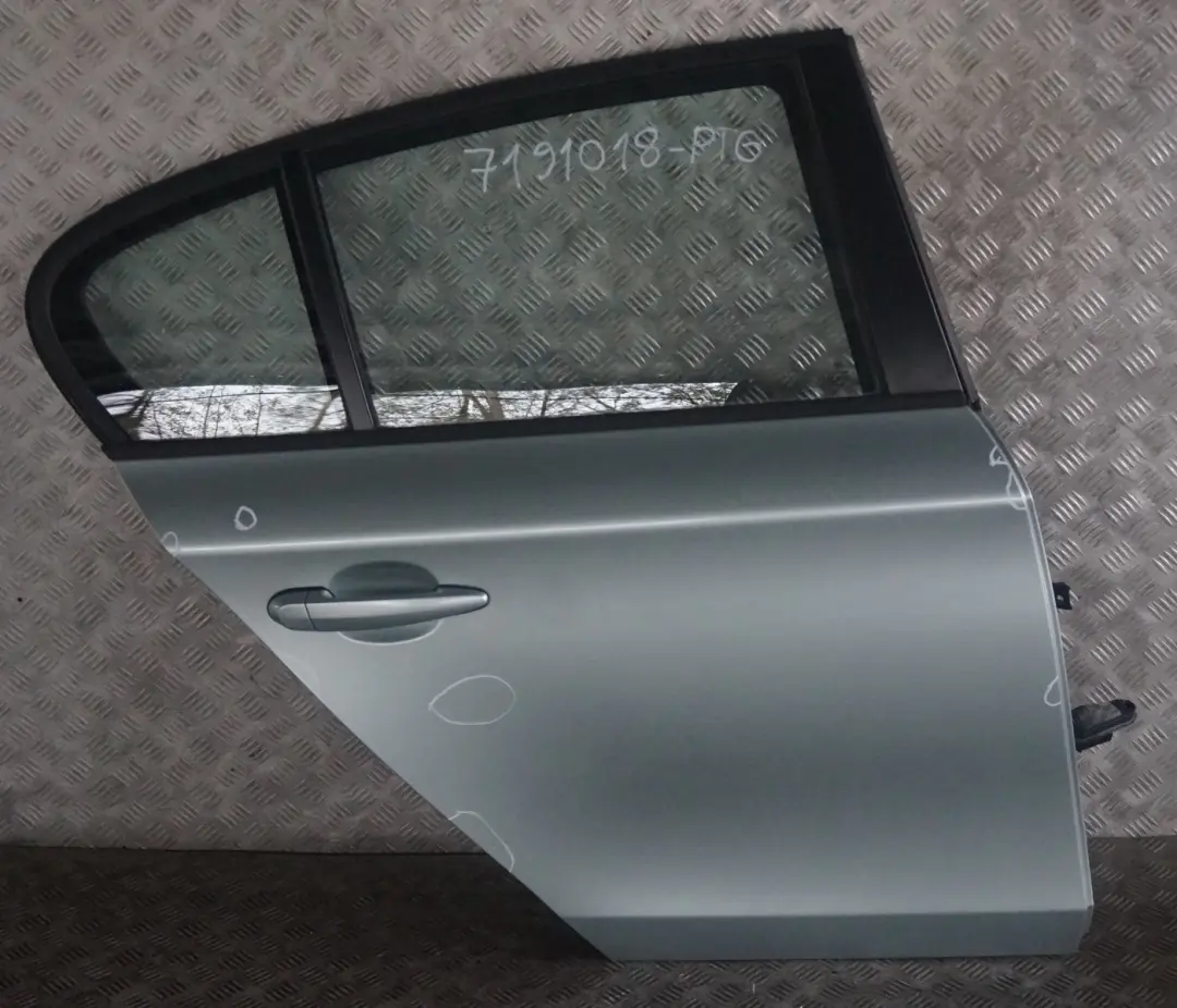 BMW 1 er E87 16 Beifahrer Tür Hinten Rechts Sydneyblau Blau Metallic - A19 - SKU 7191018-PTG - Teilenummer 7191018