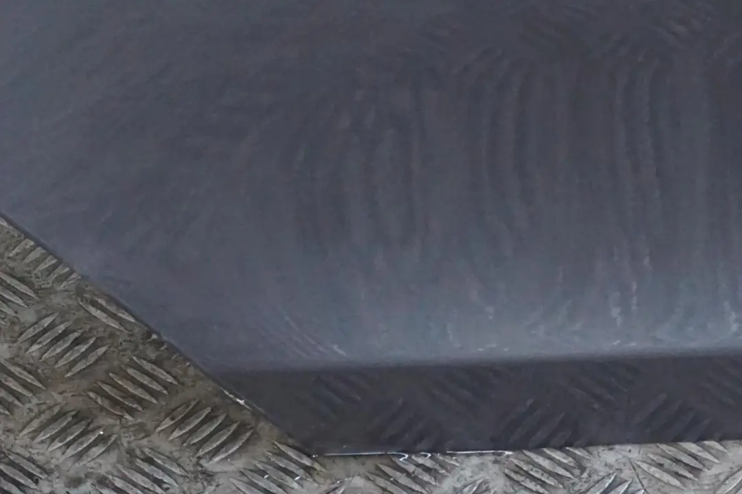 Porta posteriore destra Sparkling Graphite Metallic - A22 per H E87 con numero di parte 7191018 H E87 Porta posteriore destra Sparkling Graphite Metallic - A22 - SKU 7191018-SG12 - Numero di parte 7191018