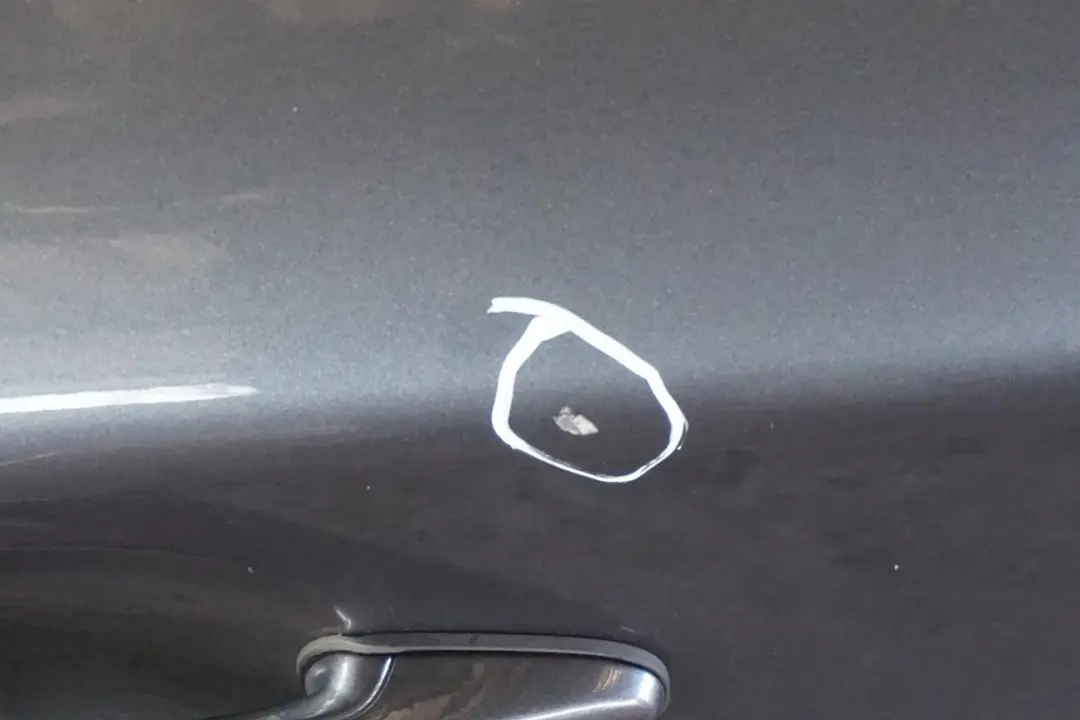 BMW 12 E87 E87N Puerta trasera derecha Sparkling Graphite Metallic - A22 - SKU 7191018-SG12 - Número de pieza 7191018