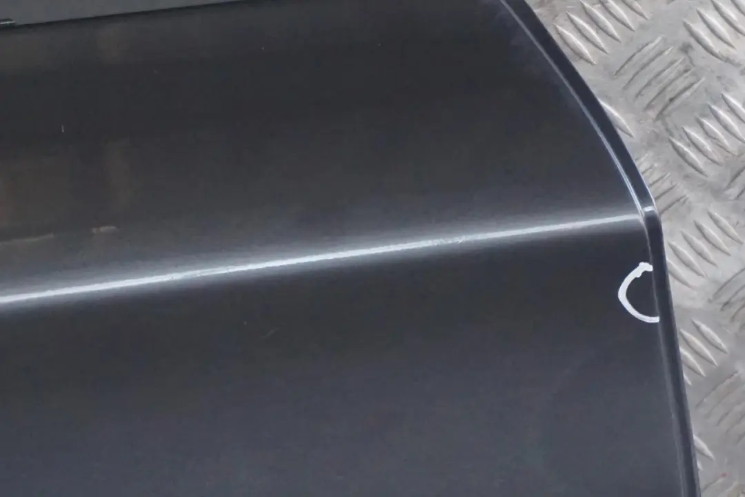 BMW 12 E87 E87N Puerta trasera derecha Sparkling Graphite Metallic - A22 - SKU 7191018-SG12 - Número de pieza 7191018