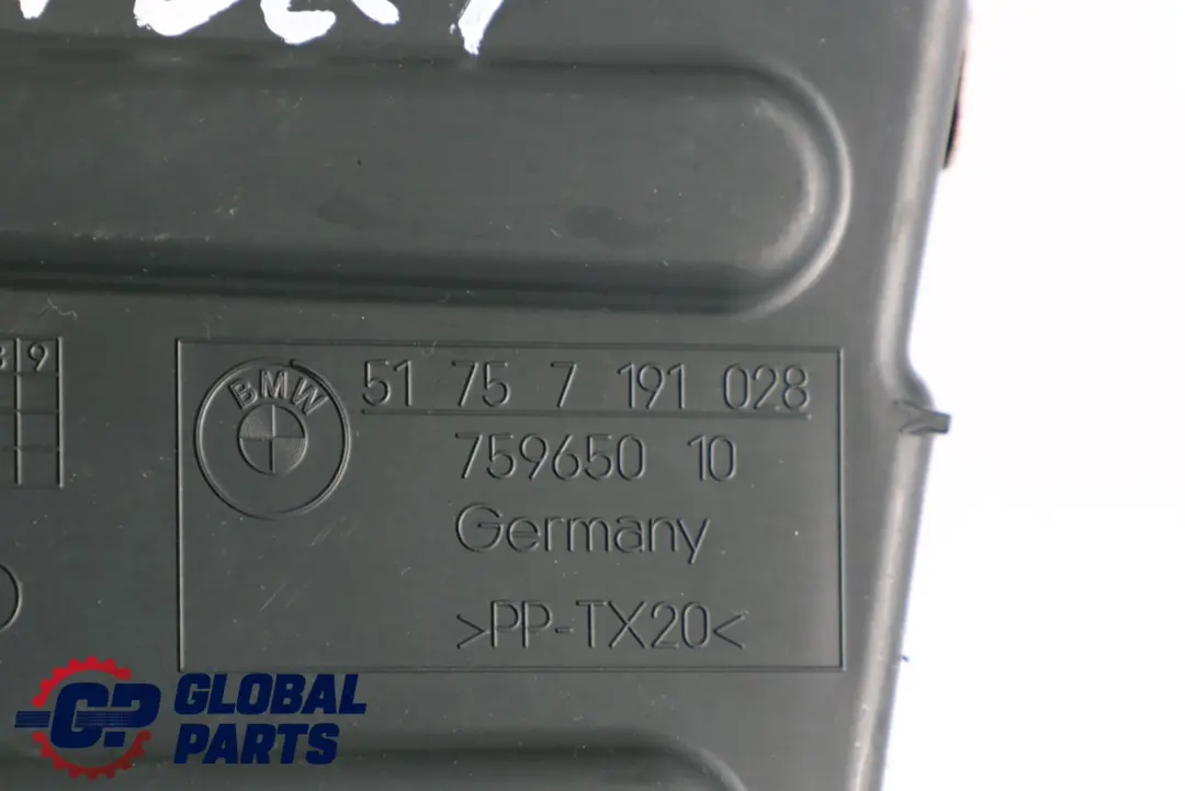 Motore Sottocofano Schermo Di Protezione per BMW Z4 E89 Roadster con numero di parte 7191028 BMW Z4 E89 Roadster Motore Sottocofano Schermo Di Protezione - SKU 7191028 - Numero di parte 7191028