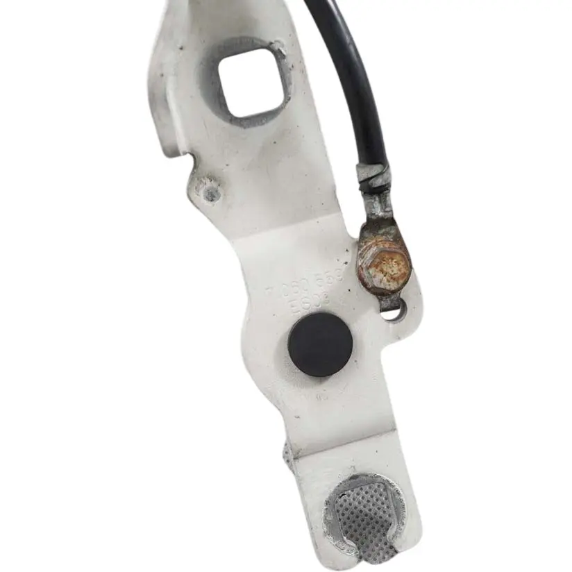 Gauche Charniere Rabat Blanc des Alpes Blanc pour BMW E81 E87 A à propos du numéro de pièce 7060559 BMW E81 E87 A Gauche Charniere Rabat Blanc des Alpes Blanc - SKU 7191213-AW - Numéro de pièce 7060559