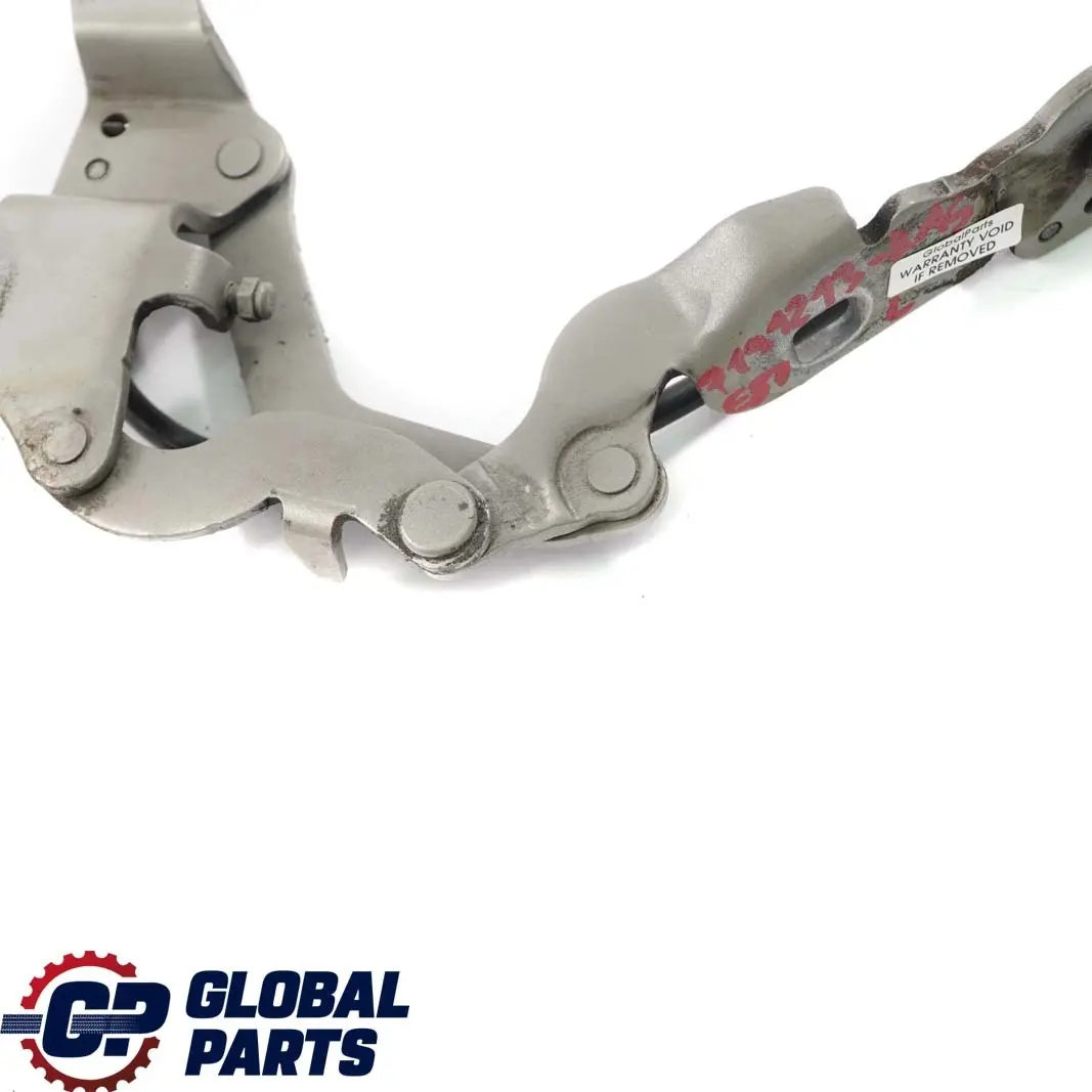 Left N/S Engine Hood Hinge Bonnet Kaschmirsilber Cashmere Silver to BMW 1 E81 E87 with Part number 7060559 BMW 1 E81 E87 Left N/S Engine Hood Hinge Bonnet Kaschmirsilber Cashmere Silver - SKU 7191213-KAS - Part number 7060559