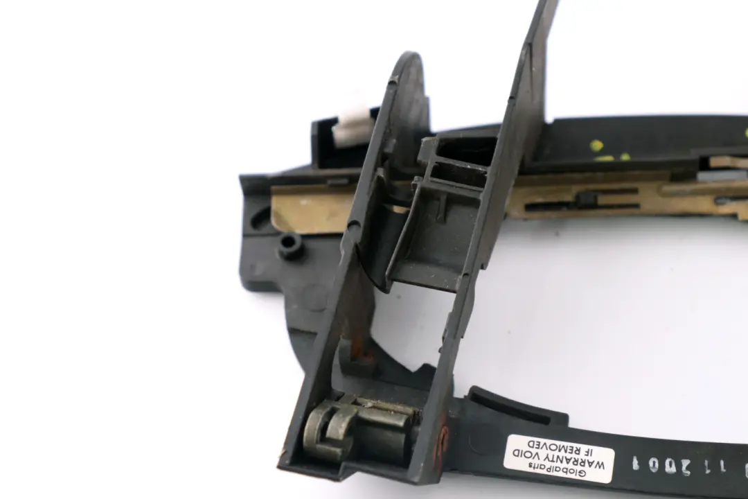 Transporteur Exterieur de Poignee de Porte a L'Avant Gauche pour BMW 7 E65 E66 à propos du numéro de pièce 7191573 BMW 7 E65 E66 Transporteur Exterieur de Poignee de Porte a L'Avant Gauche - SKU 7191573 - Numéro de pièce 7191573