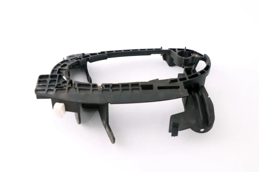 Wspornik Stelaż Klamki Lewy Przód do BMW E65 E66 o numerze 7191573 BMW E65 E66 Wspornik Stelaż Klamki Lewy Przód - SKU 7191573 - Numer Części 7191573