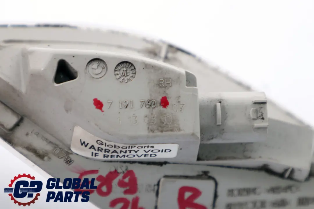 Indicatore di direzione supplementare destro per BMW Z4 Serie E89 con numero di parte 7191760 BMW Z4 Serie E89 Indicatore di direzione supplementare destro - SKU 7191760 - Numero di parte 7191760