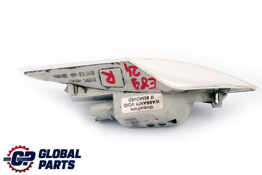 Indicatore di direzione supplementare destro per BMW Z4 Serie E89 con numero di parte 7191760 BMW Z4 Serie E89 Indicatore di direzione supplementare destro - SKU 7191760 - Numero di parte 7191760